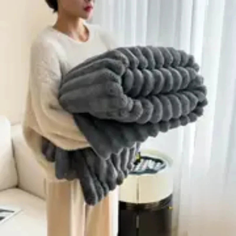 Soft & Delicate Blanket Large Plush Ribbed Throw Warm Cozy Anti-Static Sofa Blanket Lightweight Bed Blanket Multi-Functional